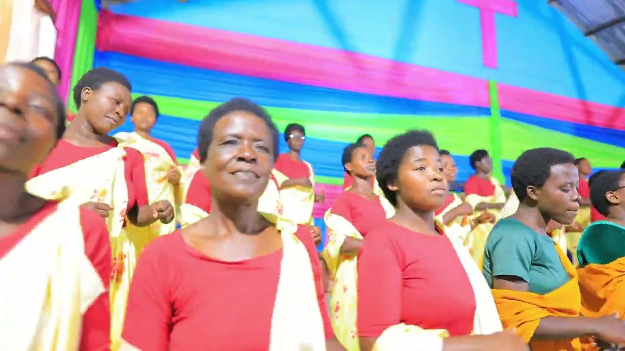 REKA MBABARIRE INKURU BY AGAPE CHOIR ADEPR GASASA
