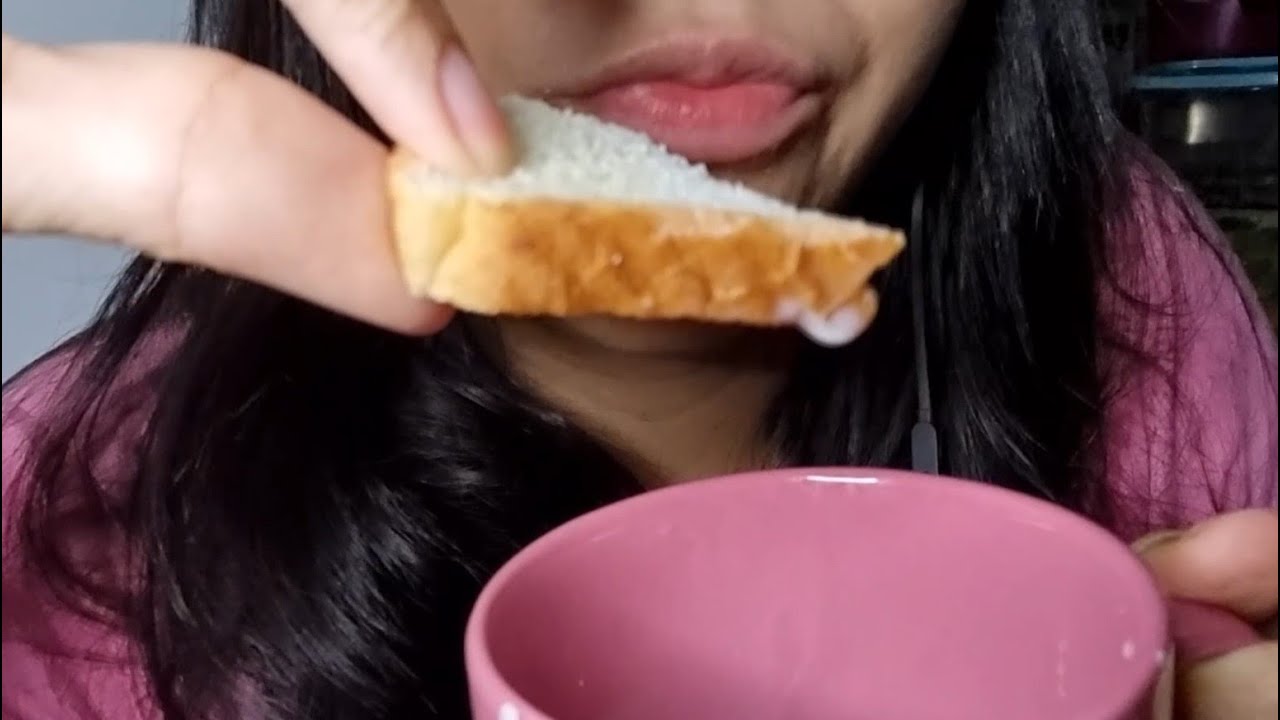 ASMR COMIENDO PAN CON LECHE | ASMR en Español