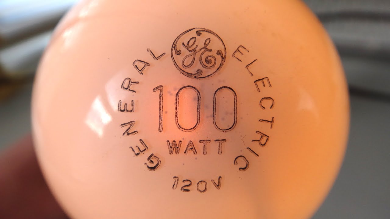 Older GE 100watt Soft White Incandescent Light Bulbs