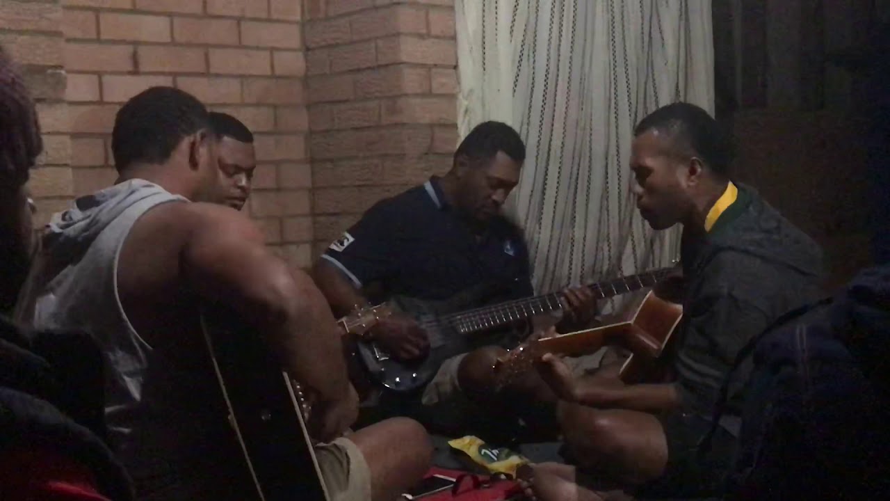 Outrigger Serenaders- Au mai tu taudua tu
