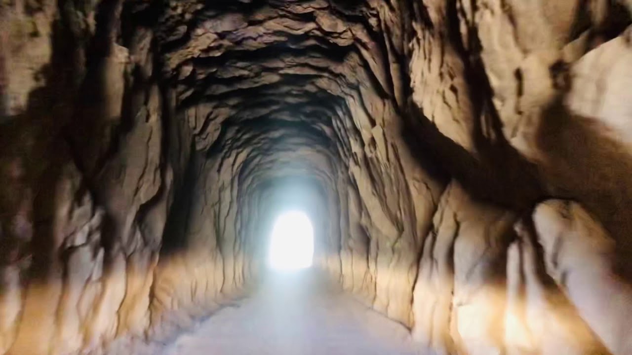 Keep going (tunnel) - BTSZ
