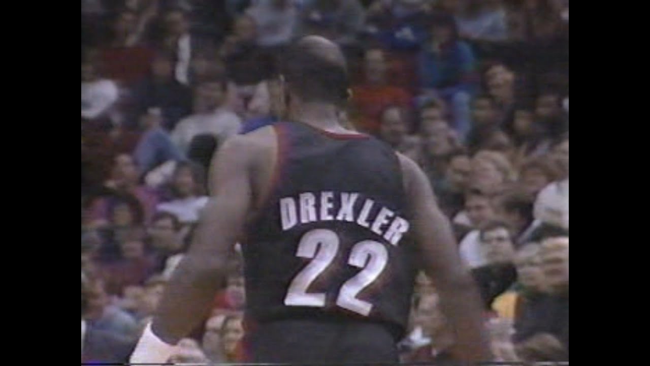 Clyde Drexler's 35-POINT MASTERCLASS in Minnesota! | November 15th, 1991