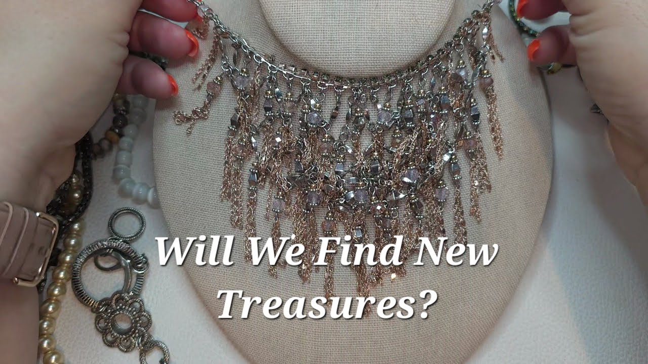 Will we find treasures in the remaining of the Goodwill Jewelry haul? #unboxing #goodwill