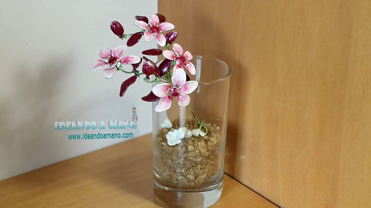 Cómo hacer flores de cerezo con alambre y esmalte