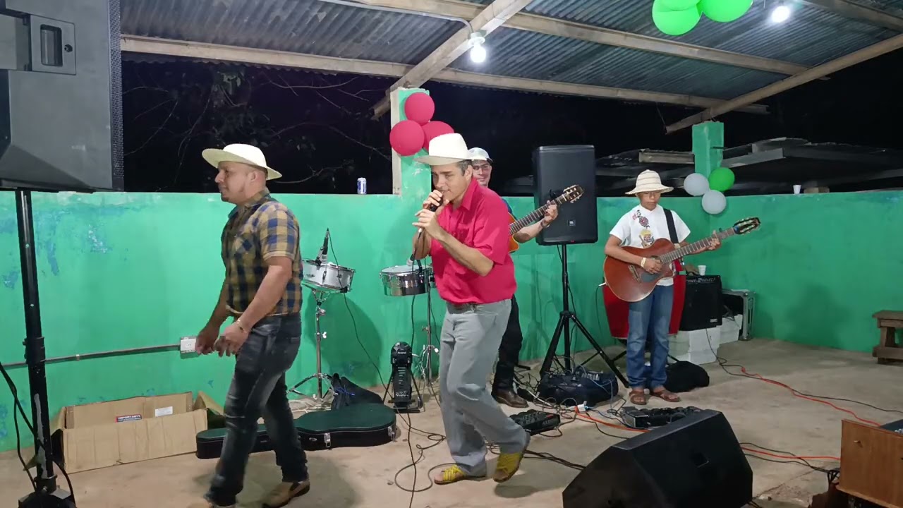 GALLINO CHITRÉ EN EL CUMPLEAÑO DEL PROFESOR POLO GARCÍA EN EL CEDRAL DE LA MESA 2026