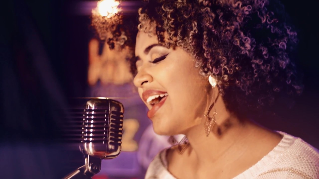 Vitória Oliveira - Senhor e Rei (Cover) Trazendo a Arca