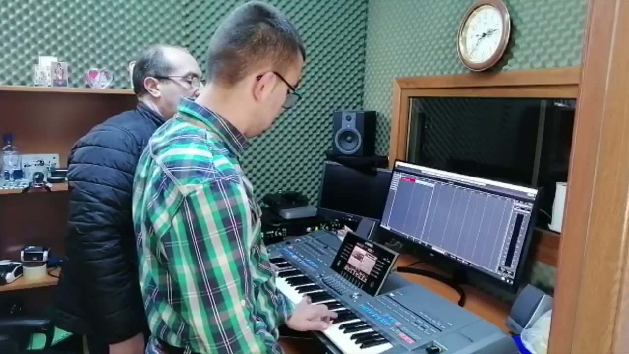 Bătută Instrumentală! Realizată la VIP AUDIO STUDIO alături de Domnul Profesor!