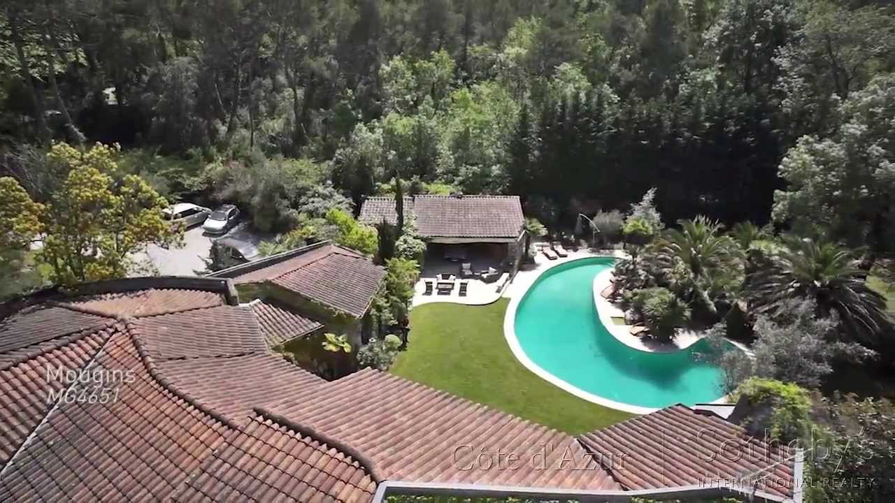 Unique Architecture Villa for Sale in Mougins / Villa de luxe à vendre Mougins