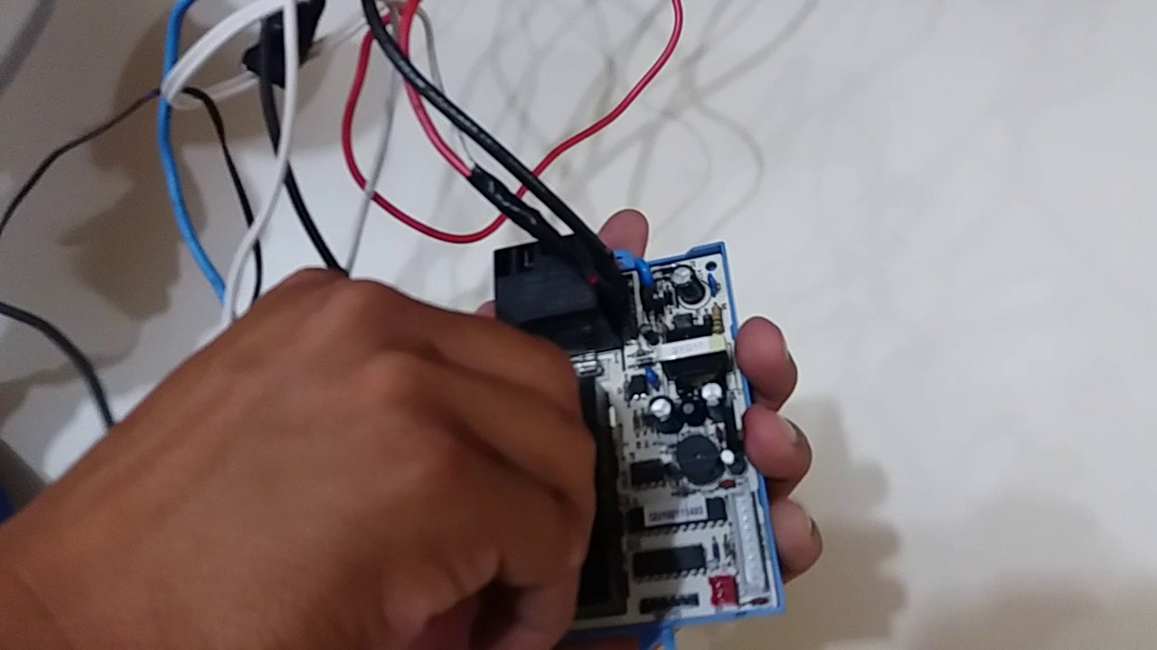 Como Instalar Una Tarjeta Universal A Un Split Piso Techo Parte 1-2