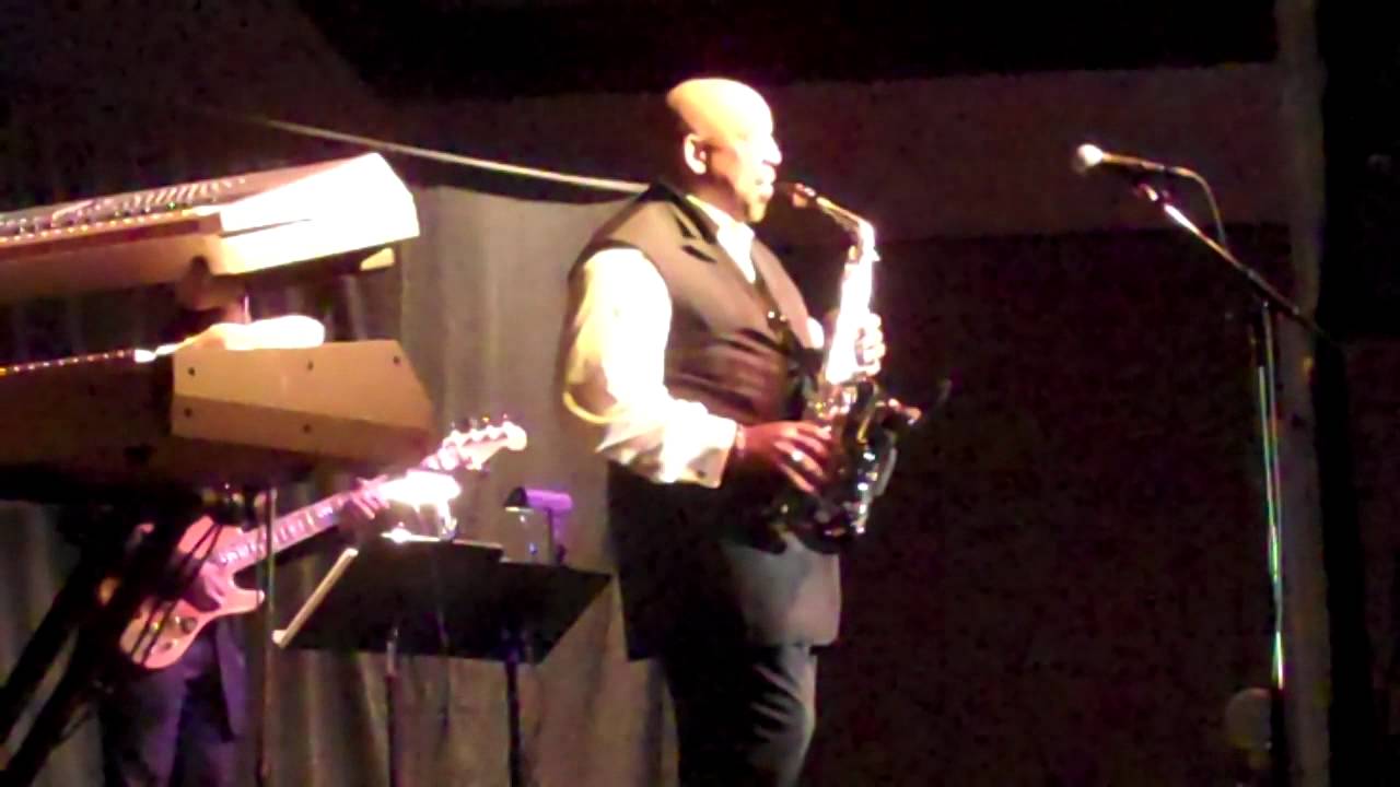 Gerald Albright performs It's so Amazing - My My My Medley Live