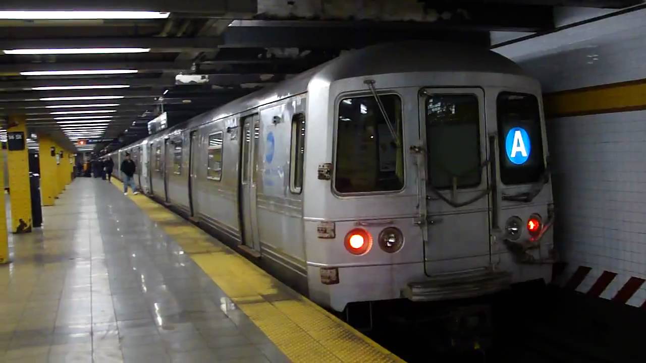 MTA New York City Subway : Lefferts Blvd Bound R44 A Train @ 14th Street