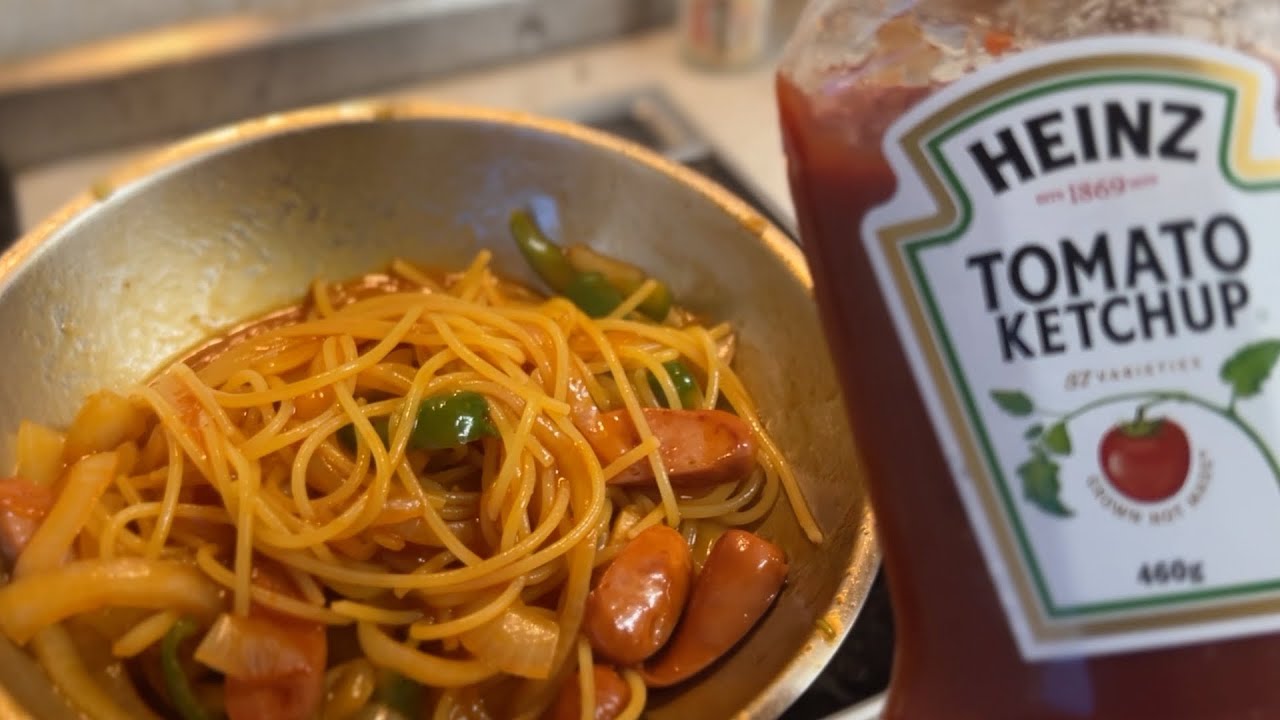 This Ketchup Pasta Shouldn&rsquo;t Work&hellip; But It Does 【ナポリタン】