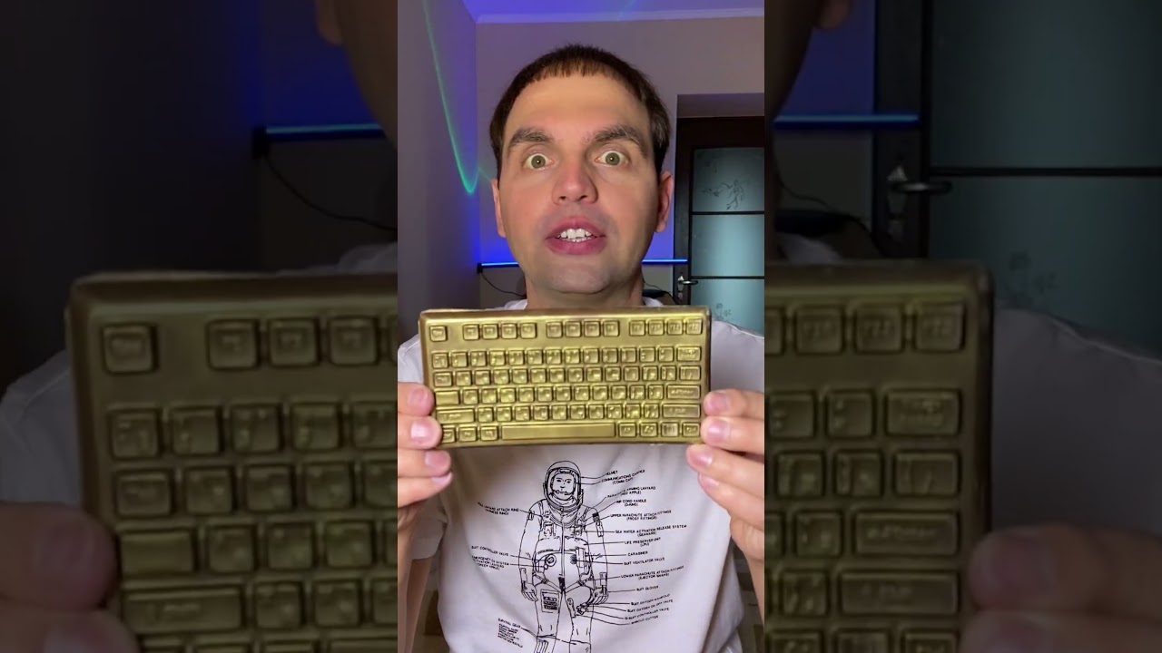 Compared a regular wired keyboard and its cute mini version ⌨️😁 #viralvideo #shorts #keyboard