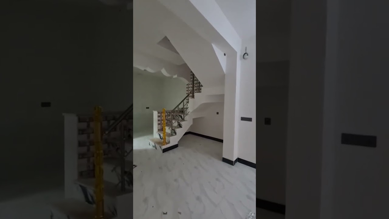 بيوت ثنين اللبيع في كربلاء قرب مستشفى أبو مهدي المهندس ملحق حي سومر 50متر طابق ونص  07724909704