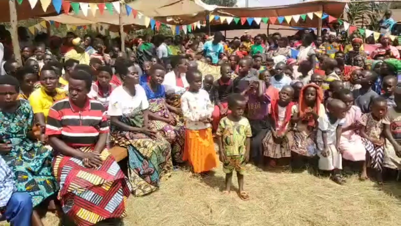Ngo tugende - Mbega noguha iki - Akira Mana iri shikanwa ryacu