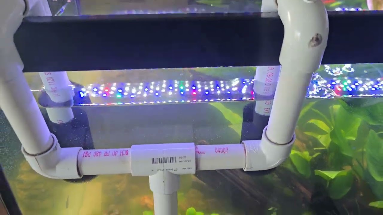 Simple PVC aqaurium water change system.