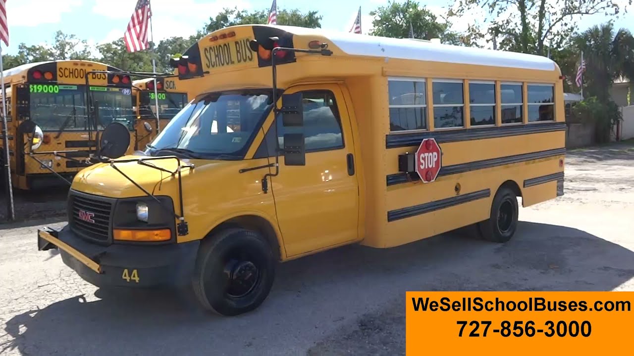 2005 GMC Thomas Minotour (Stock 2720)