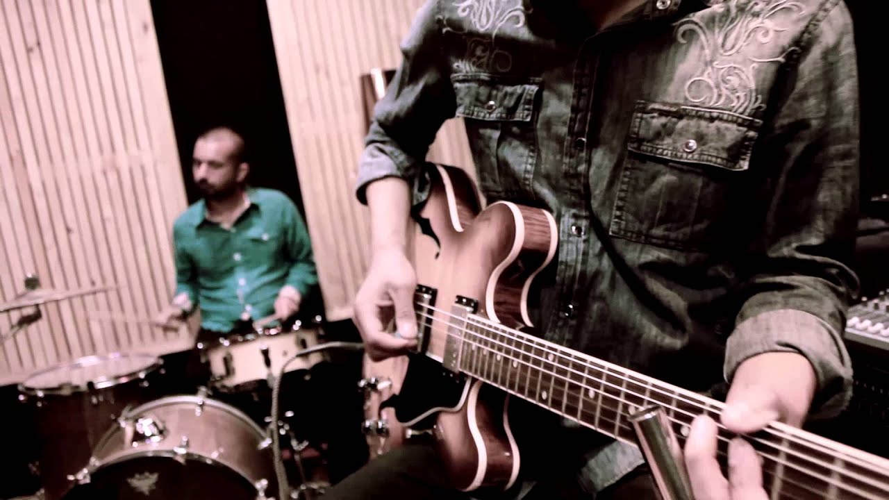 Los Caracoles Suicidas - Voy (Video Oficial)
