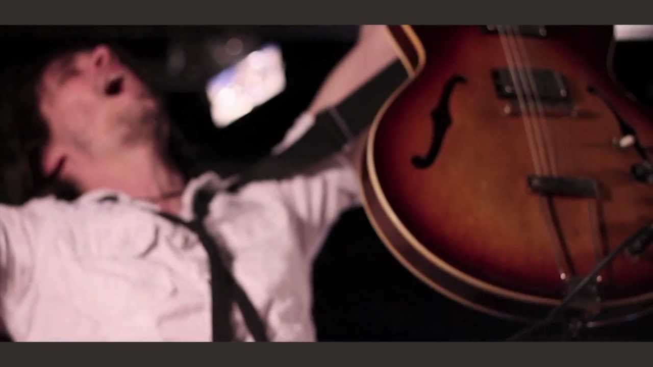 Warble Entertainment Agency - Hire Bands and Entertainers for a Wedding Party or Corproate Event