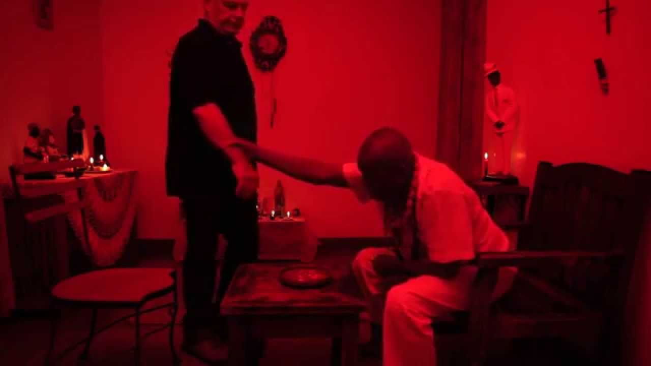 O Terno do Zé (The White Suit / El Traje de Zé) - English and Spanish Subtitles