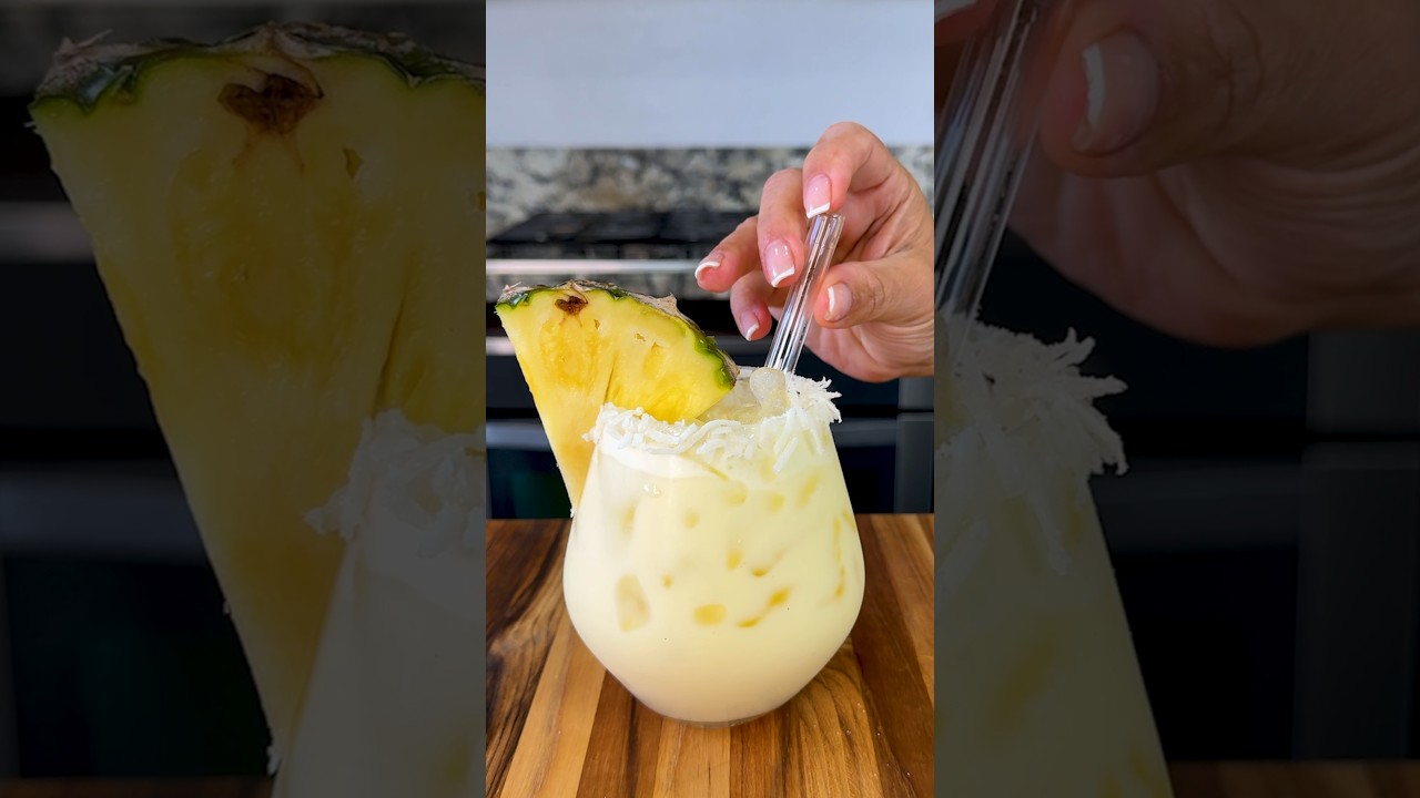 Agua Fresca de Pi&ntilde;a Colada #shorts