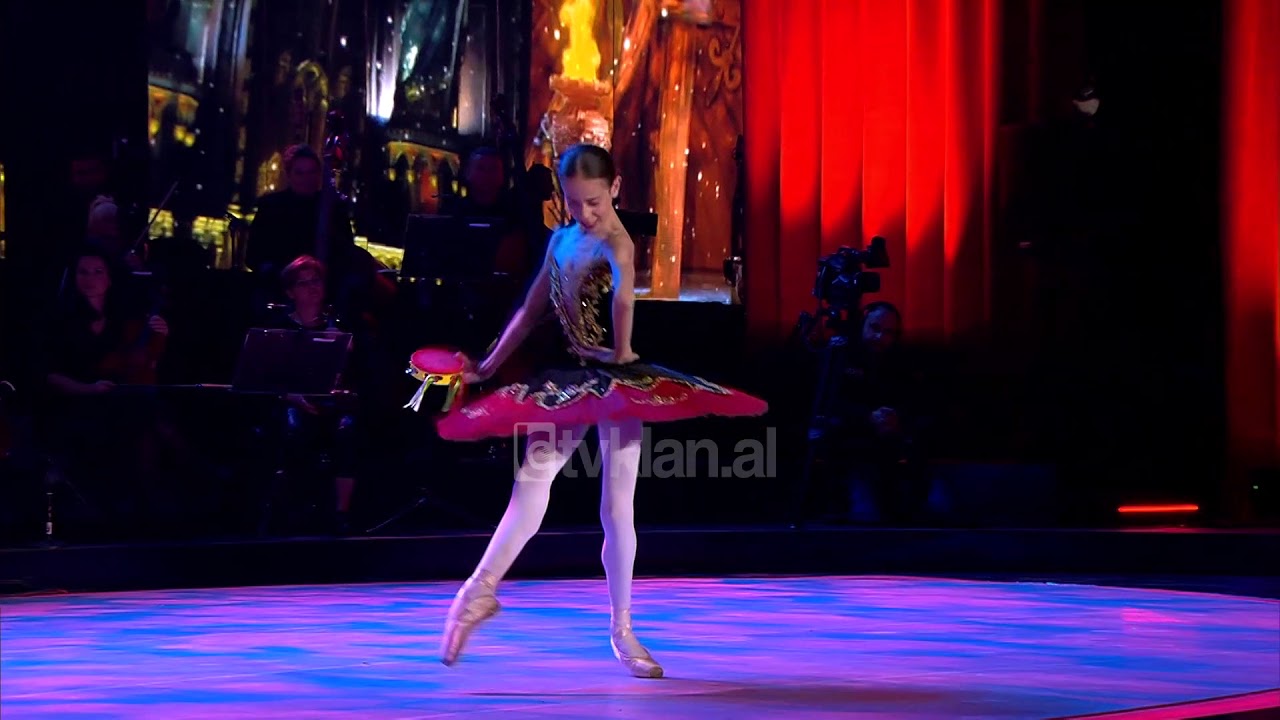 Virtuozet -  Eskejda Alkja (Balet) Variation Esmeralda - nga 