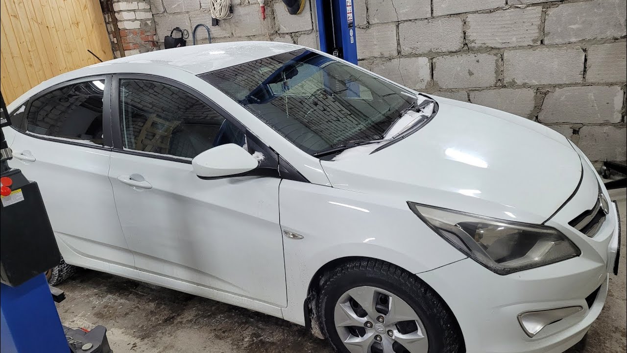 Hyundai Solaris. Замена масла в двигателе и всех фильтров.
