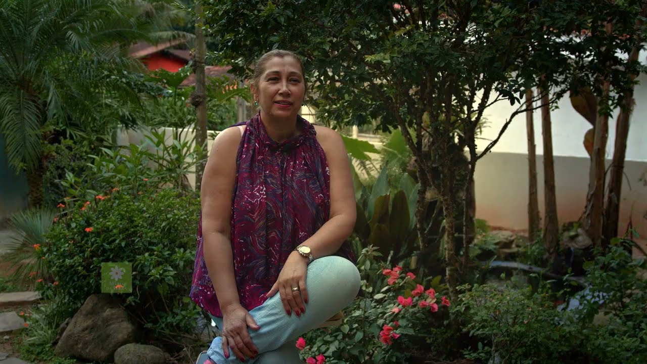 Maria da Terra - Da paixão aos jardins