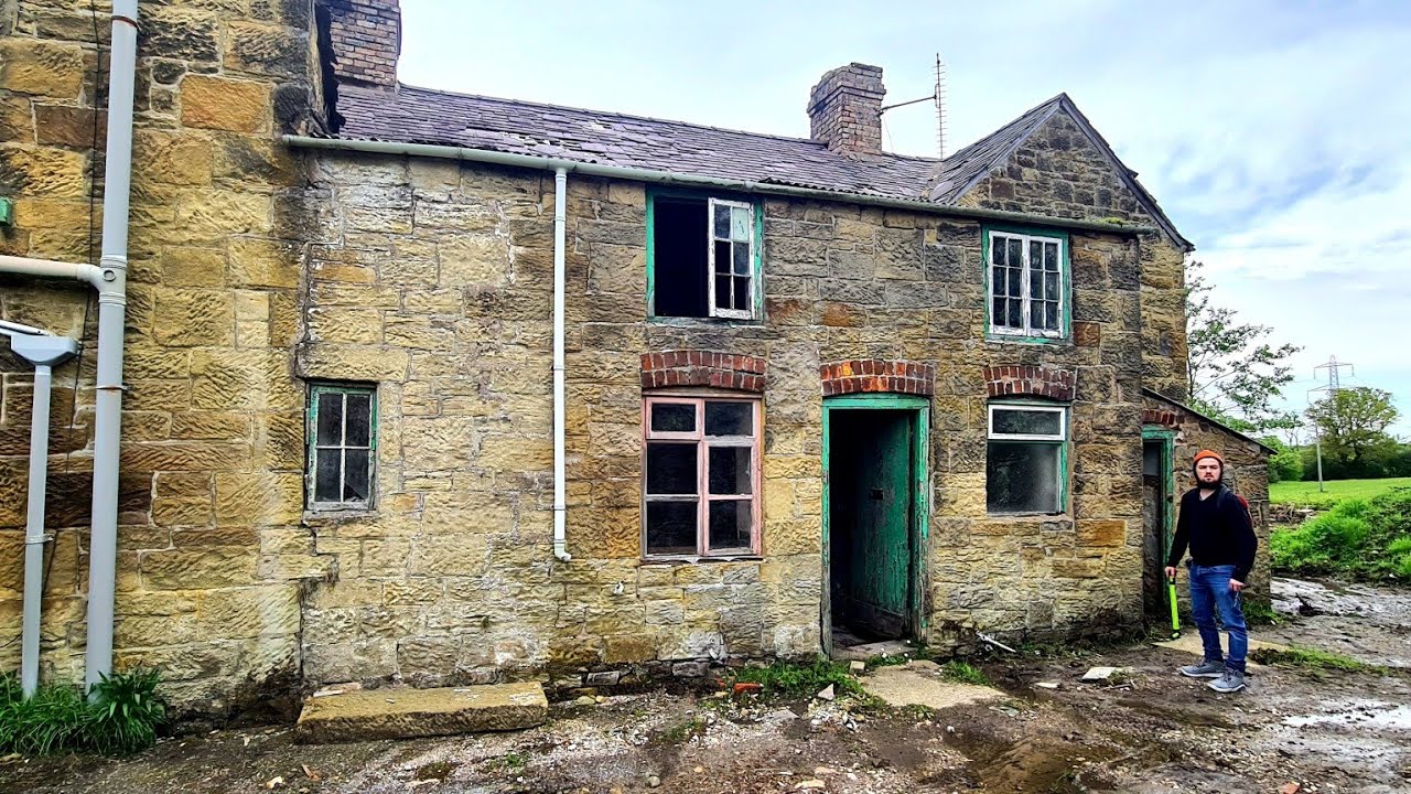 Rustic Abandoned Country Cottage Hidden In Wales Revealed - Forgotten Secrets Uncovered
