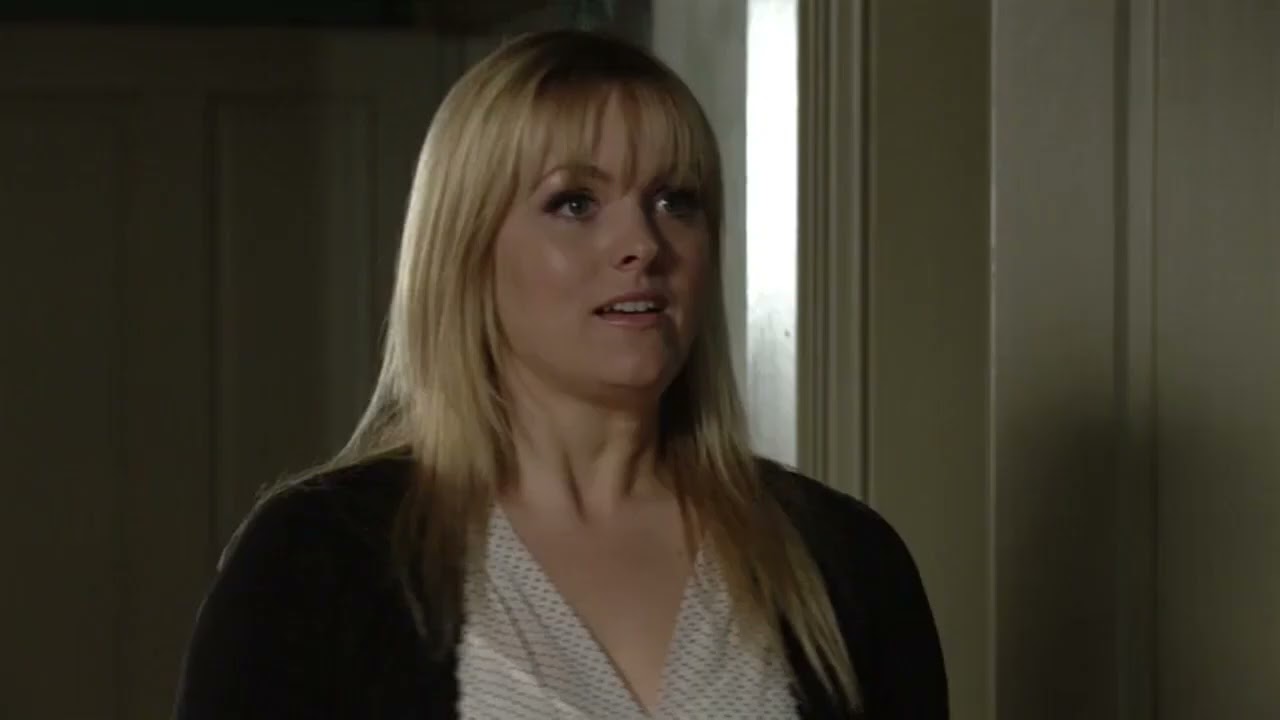 Peter picks Lauren up for their date (Eastenders 2013)