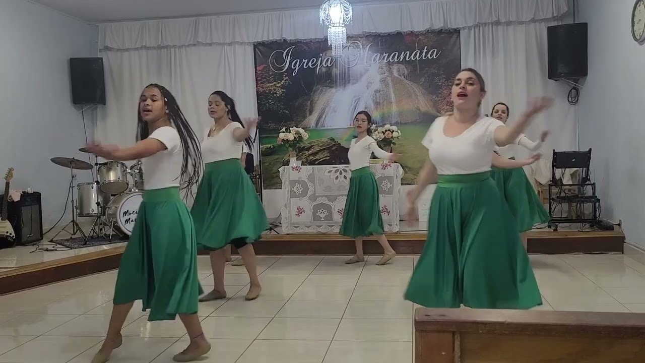 Deserto (Ministério de Dança Expressão e Louvor)