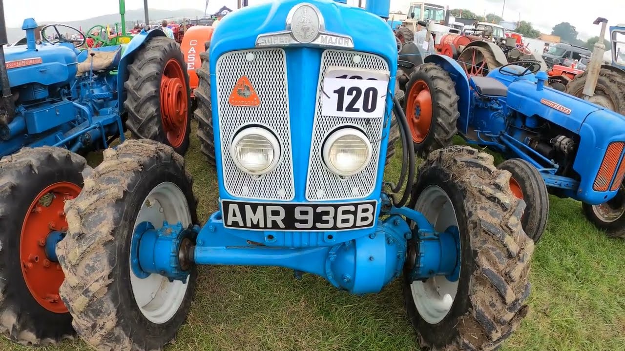 1964 Roadless Fordson Super Major 4x4 3.6 Litre 3-Cyl Diesel Tractor (54 HP)