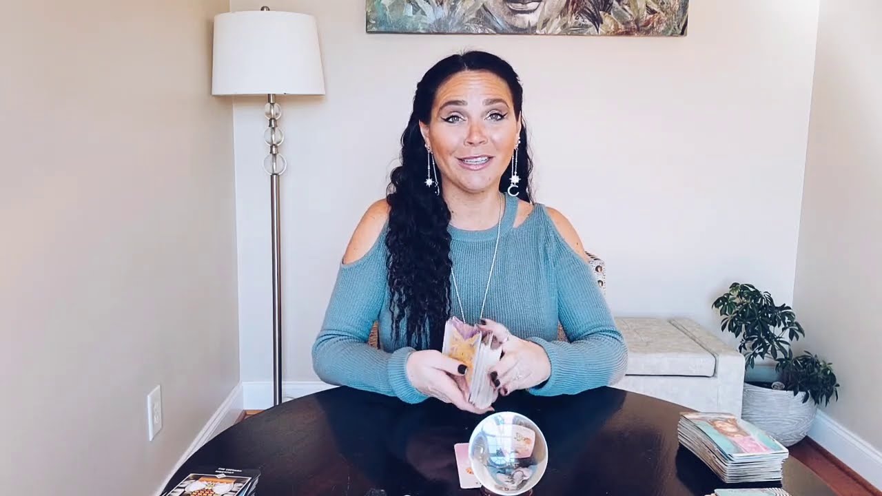 CAPRICORN, CONFIDENCE IS SEXY. THEY SEE YOU. 👀❤ YOU VS THEM LOVE TAROT READING.