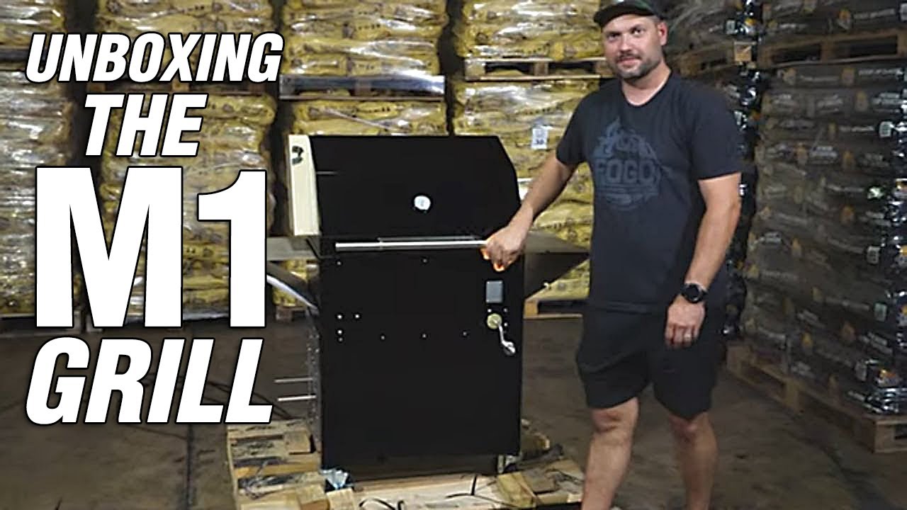 Built like a Tank M-Grills FOGO Charcoal M1 Competition Charcoal Grill | Unboxing and Seasoning