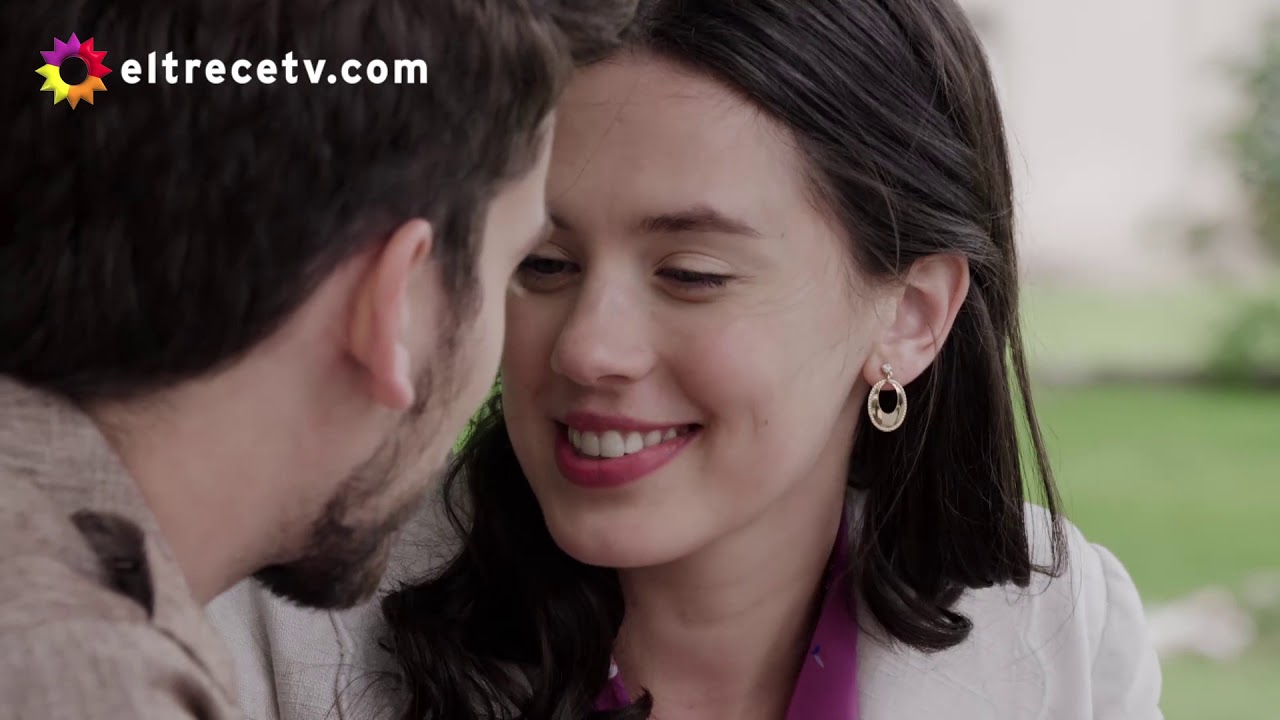 Bruno le entregó un anillo de compromiso a Lucía