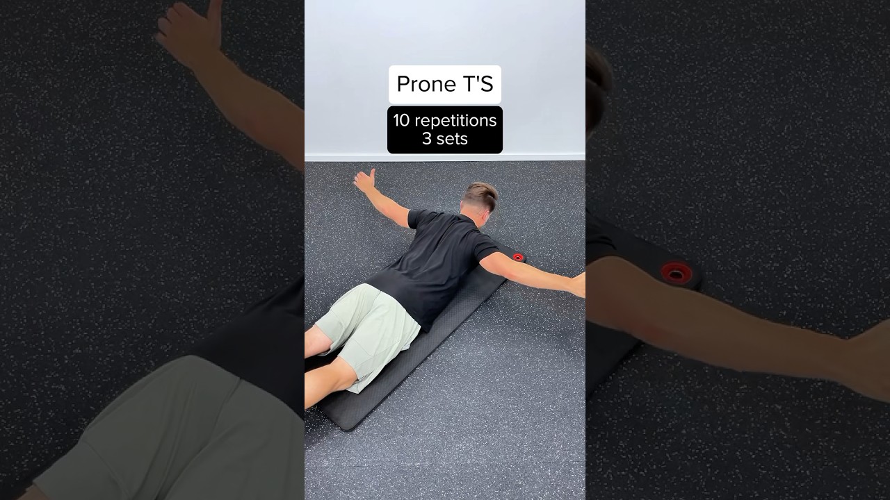 How To Fix Your Posture And Strengthen Your Upper Back At Home! #shorts