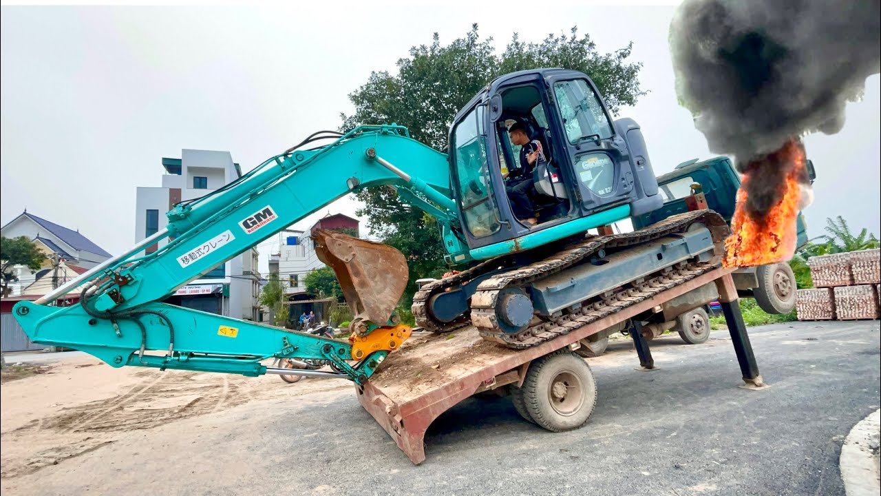 KHAI XUÂN 2026 THANH NIÊN THỂ HIỆN LÁI Ô TÔ CHỞ MÁY XÚC BÃI MỚI TOANH ĐI MÚC CÁT VÀ CÁI KẾT CỰC CĂNG