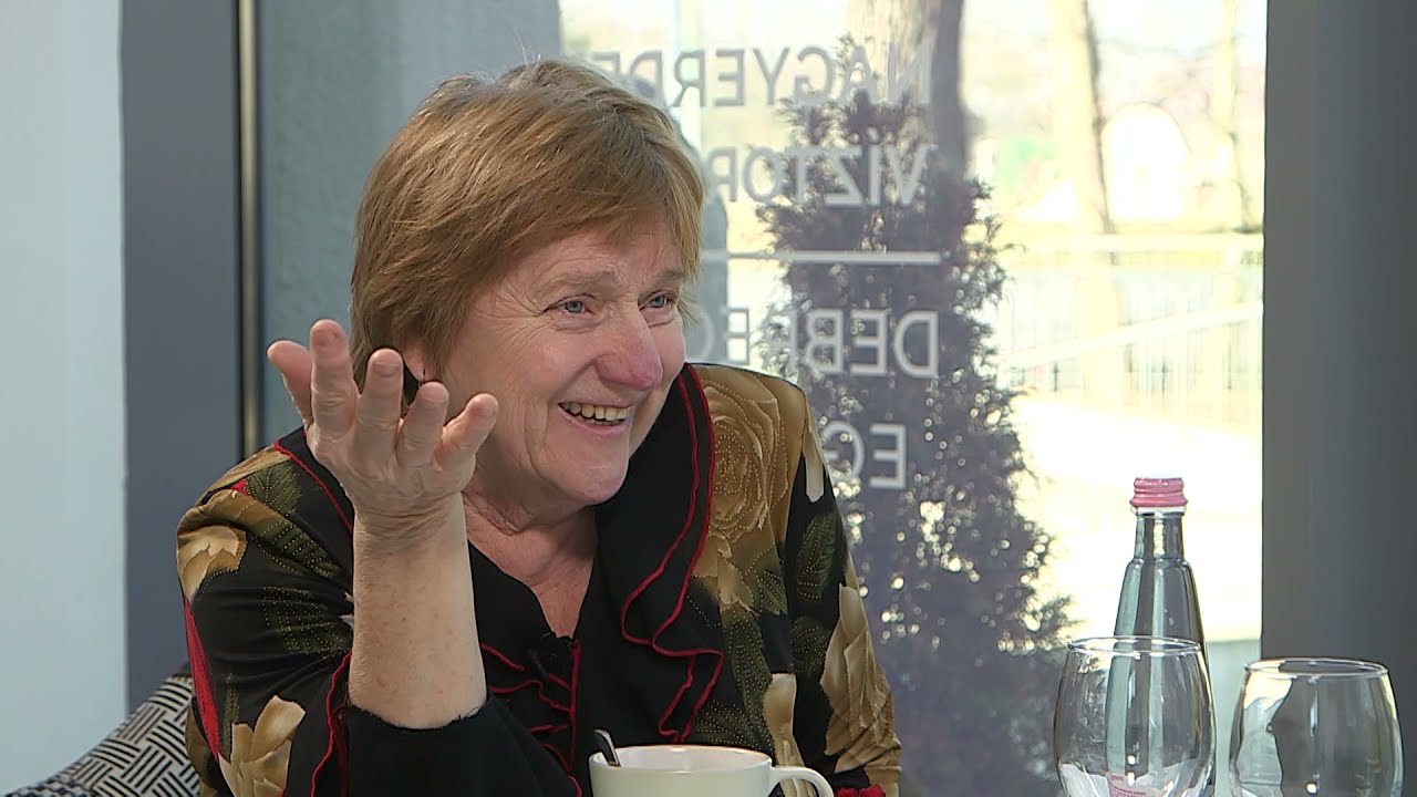 Beülünk egy kávéra? - Várhalmi Ilona