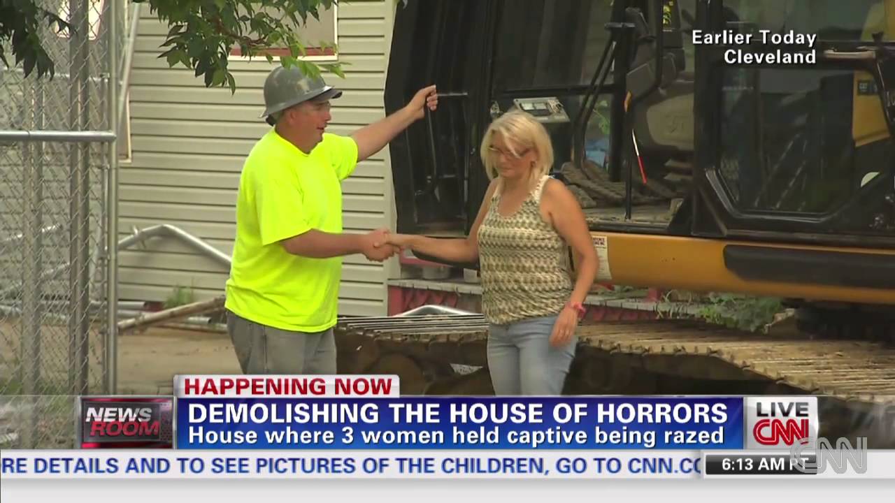 Demolishing Ariel Castro's house of horrors in Cleveland