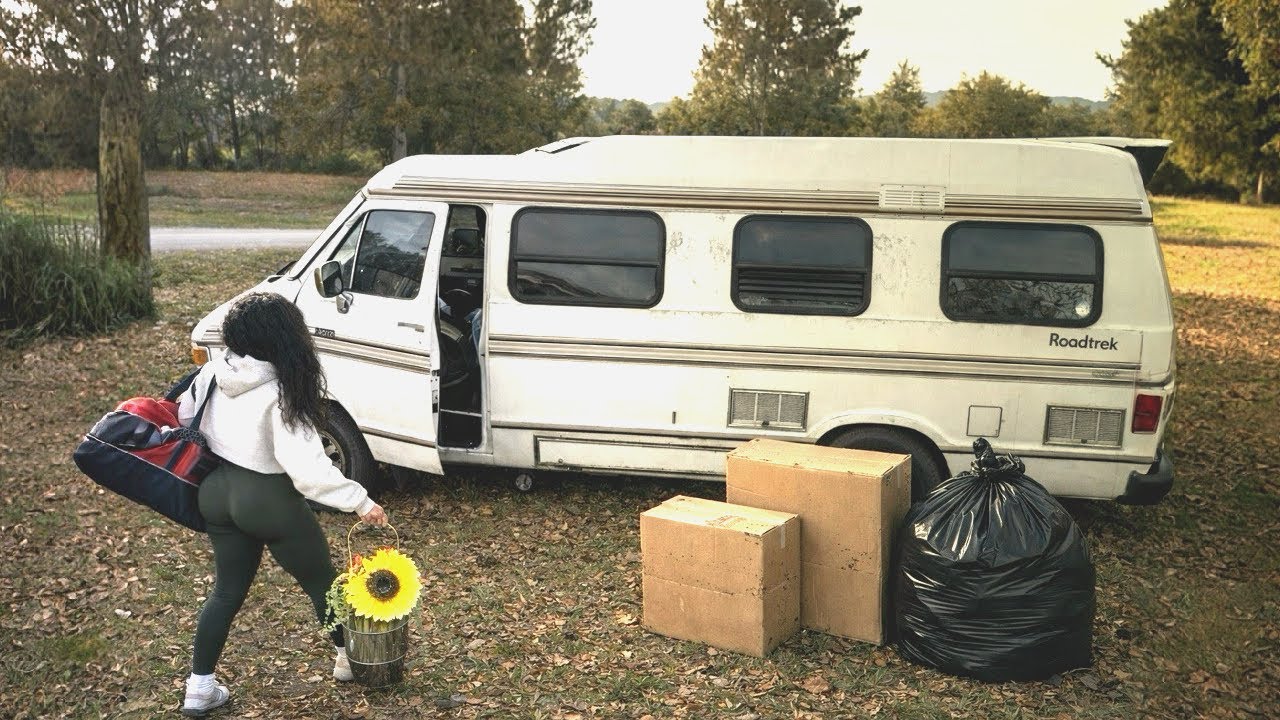 Living in My Van | Move-in Day (Finally)