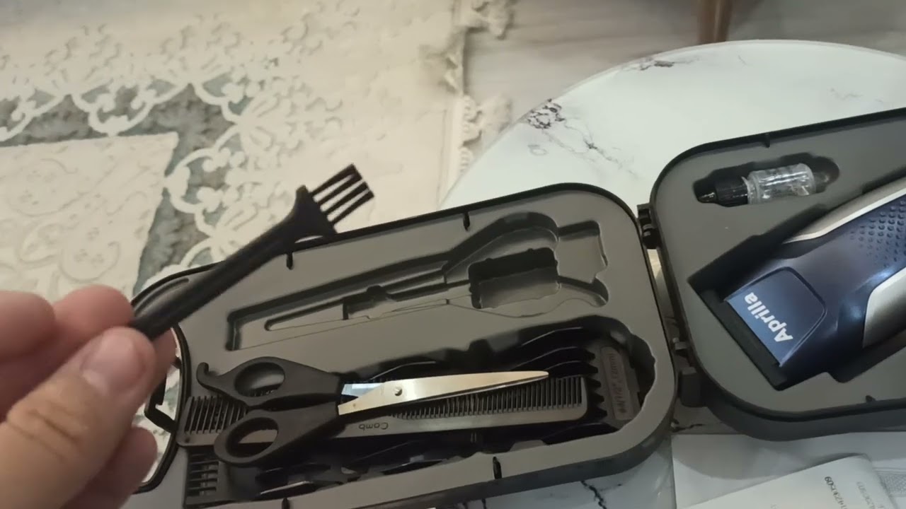 Aprilla AHC 5011 tıraş makinası