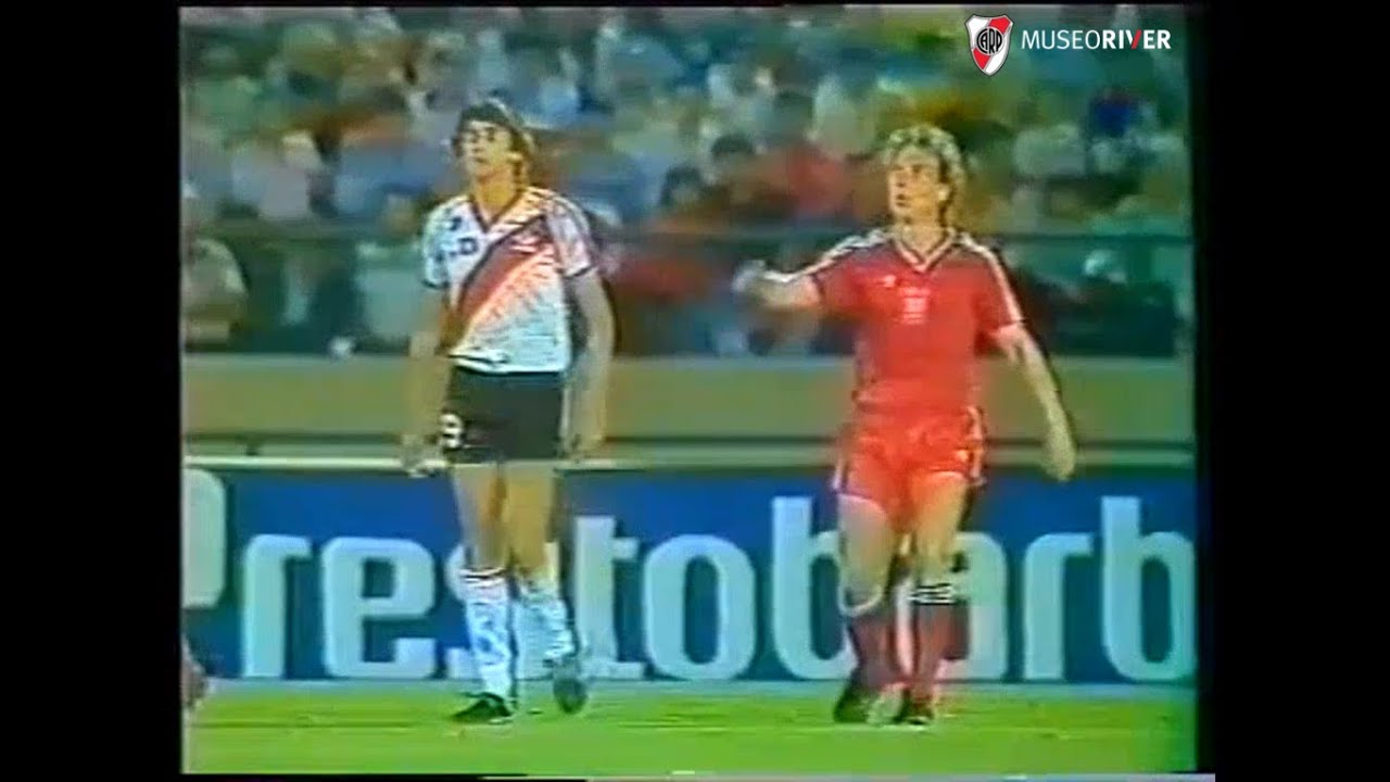 River Plate vs Selección de Polonia. El amistoso más famoso de la historia (1986)