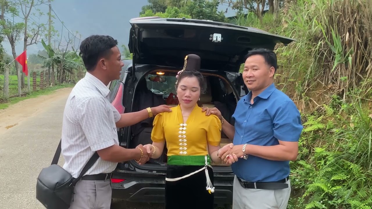 Khắp sắng  sòng pi trai pay hươn Sơn la e kim liên rất buôn  na pi nọng ơi 