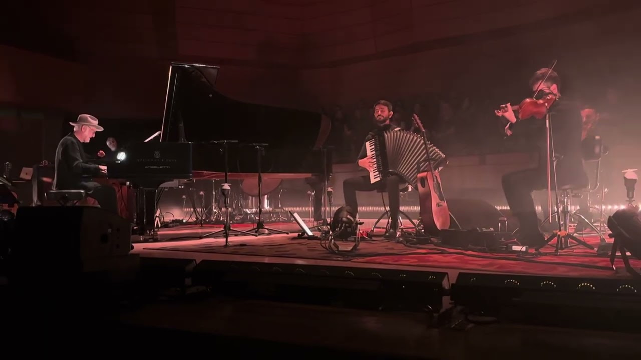 • Santiago (reworked)• Einaudi live • Teatro dal Verme Milano • Echoes from The Summer Portraits • 