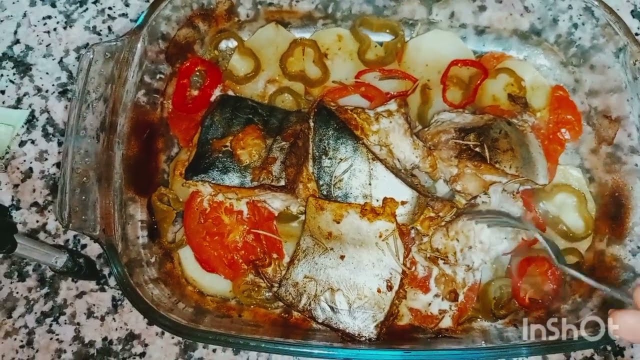 سمك التونة في الفرن🔥🔥 بالخضر صحية بطريقة سهلة جدا👌👌