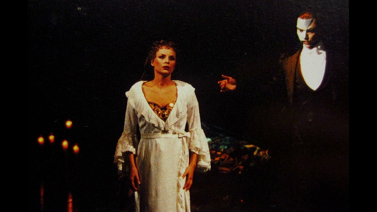 Ian Jon Bourg, Janine Kitzen, Michael Shawn Lewis in POTO Stuttgart