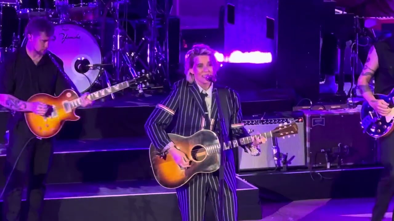 Brandi Carlile, “Wandering” @ Red Rocks, 09-06-25