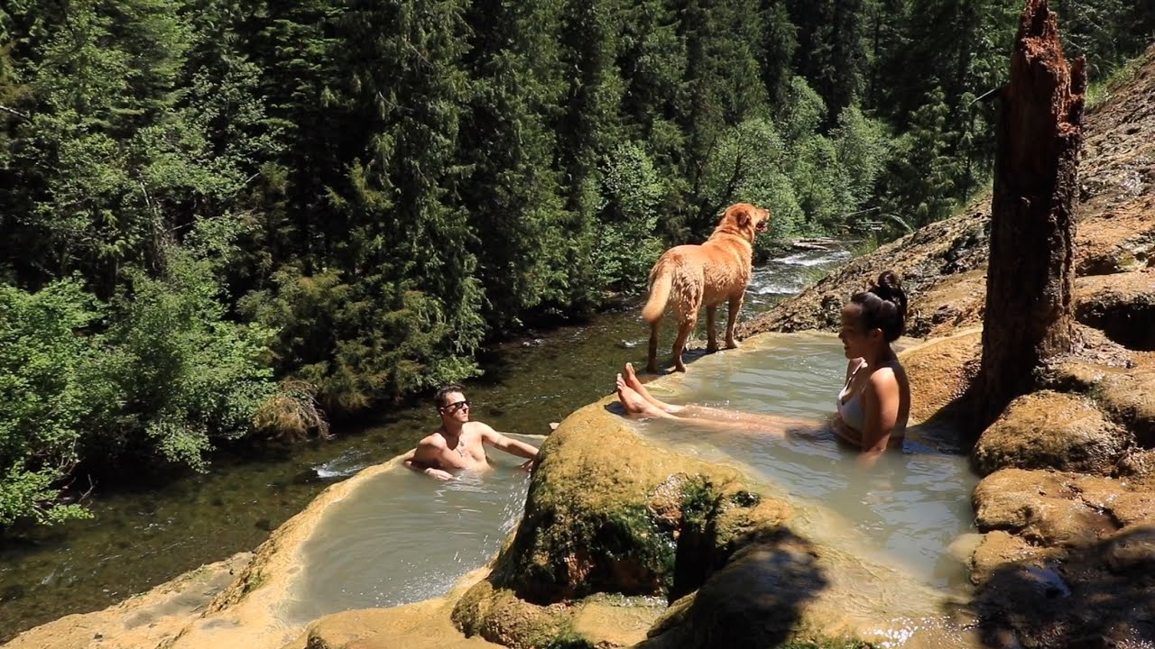 UMPQUA HOT SPRINGS, OREGON.