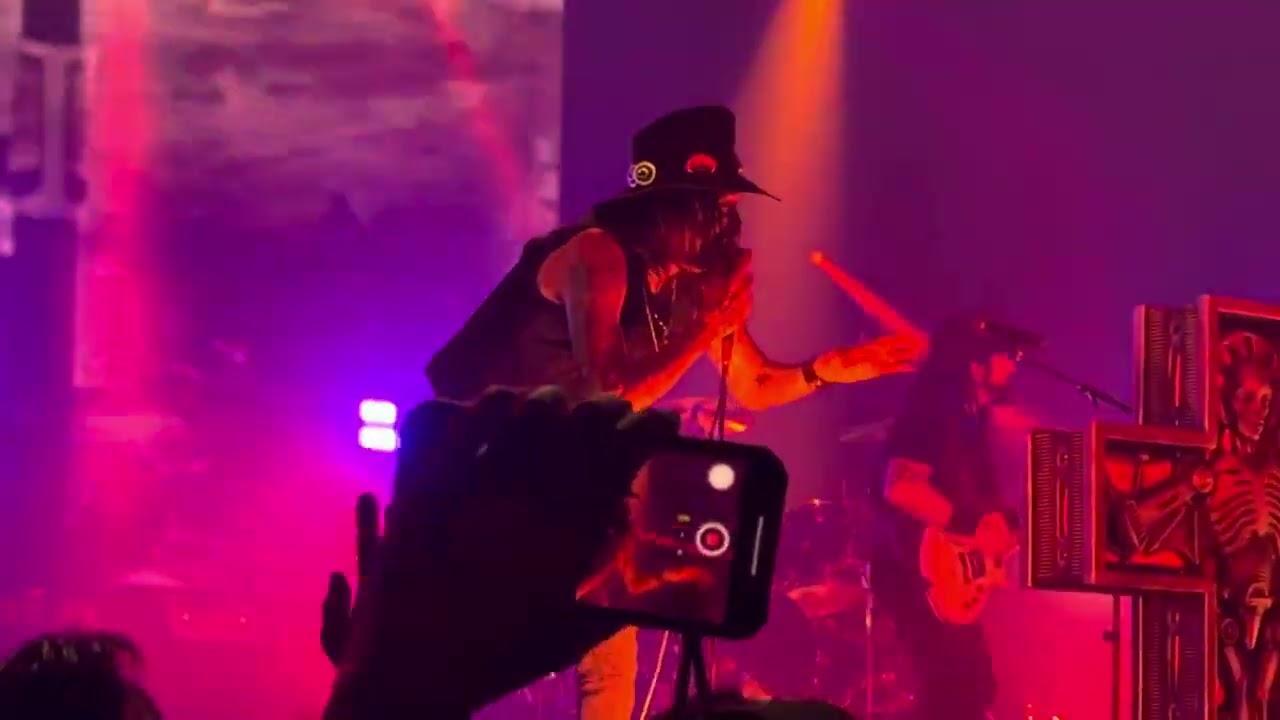 Ministry -Jusus Build My Hotrod with gary numan live Dallas Texas
