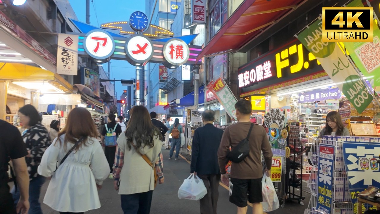 Happy hour on Friday night in Tokyo, Ueno - Sake Fair [4K 60fps ASMR]